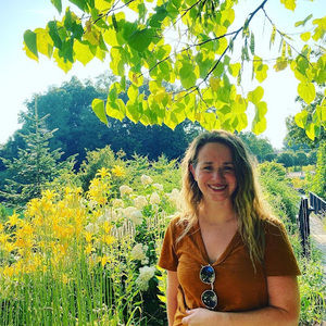 Meet your Posher, Caitlin